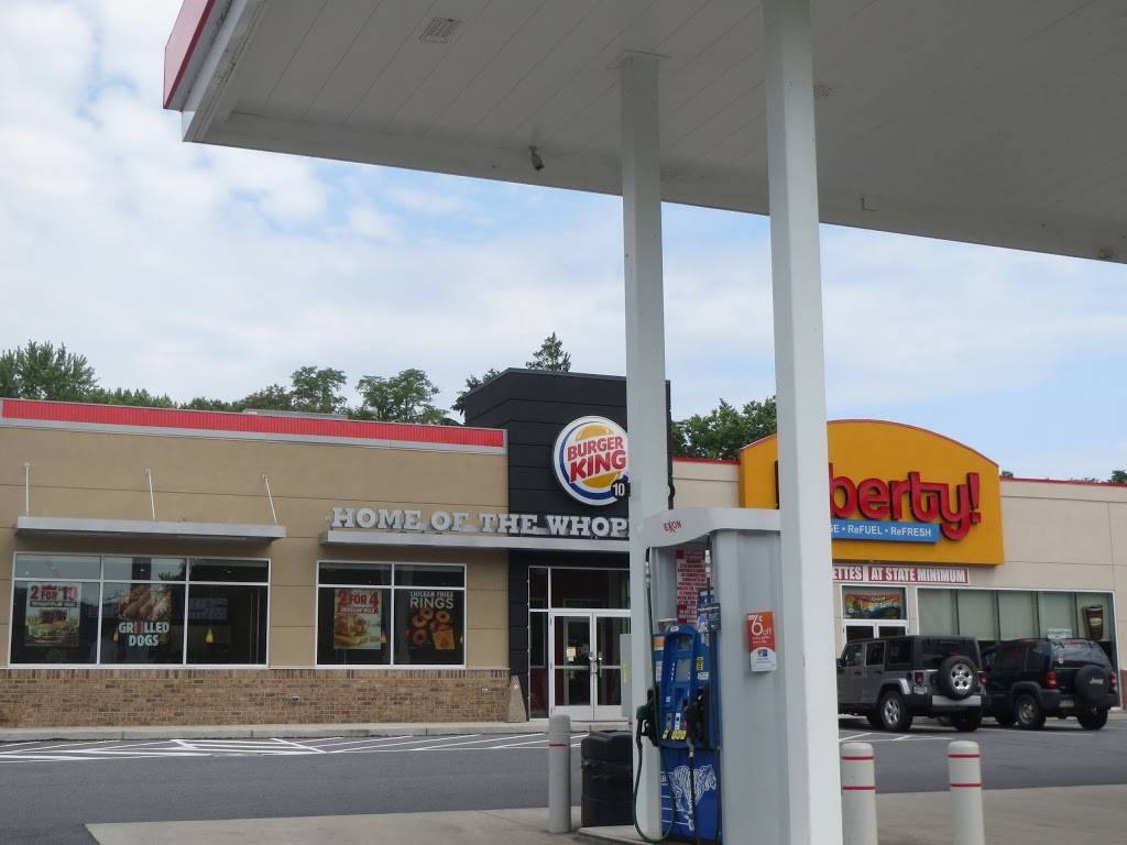 Liberty Travel Plaza- Duncannon | restaurant | 3298 Susquehanna Trail, Duncannon, PA 17020, USA | 7178344000 OR +1 717-834-4000