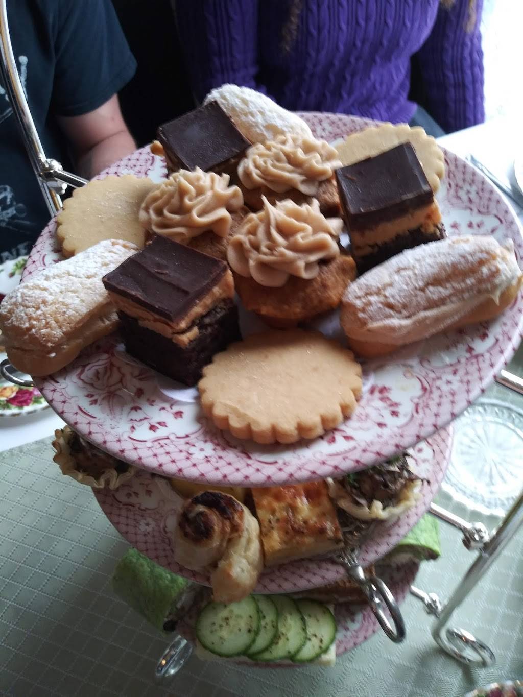 Secret Garden Tea Room & Gift | cafe | 1711 Elm St E, Sumner, WA 98390, USA | 2538264479 OR +1 253-826-4479