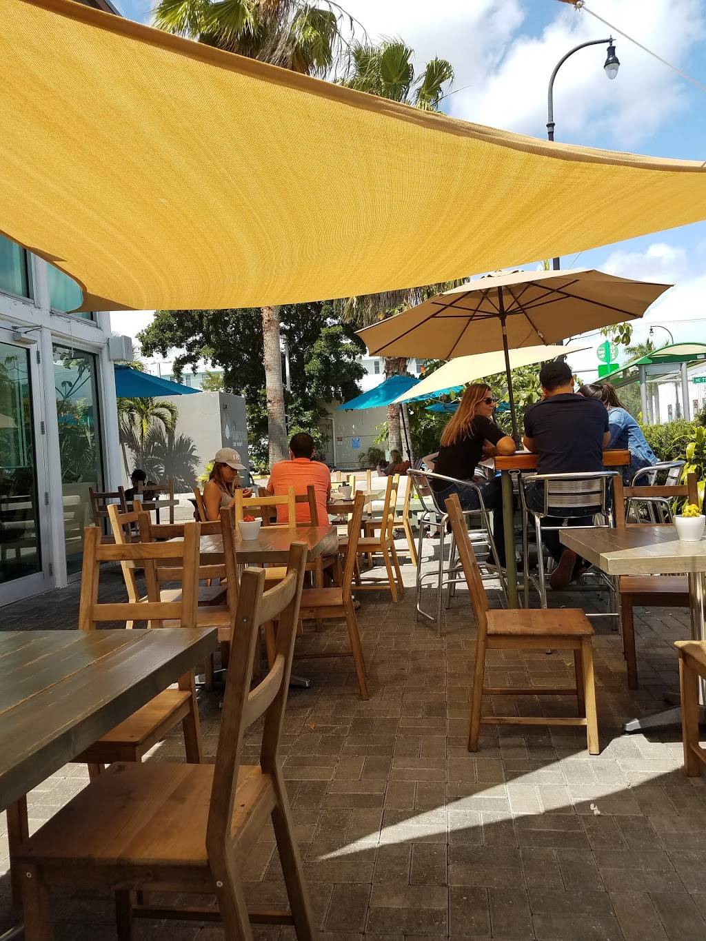 Organic Bites | restaurant | 7010 Biscayne Blvd, Miami, FL 33138, USA | 7865429654 OR +1 786-542-9654