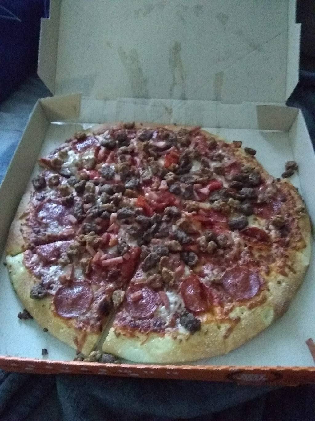 Little Caesars Pizza | meal takeaway | 3220 Falls Dr, Dallas, TX 75211, USA | 2143393300 OR +1 214-339-3300