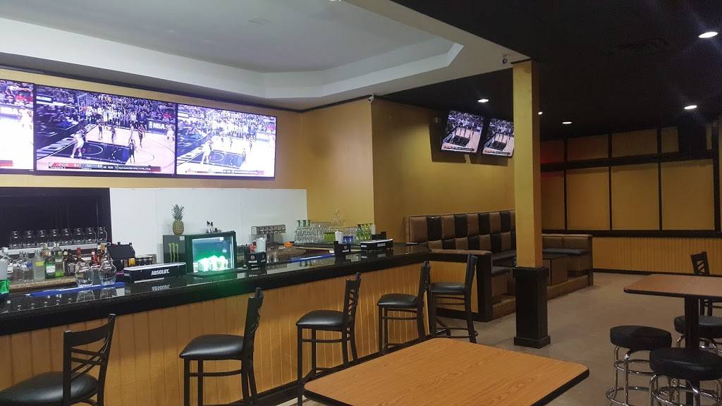 Crowne Sports Bar & Grill | restaurant | 7075 Jimmy Carter Blvd, Peachtree Corners, GA 30092, USA | 7708024680 OR +1 770-802-4680