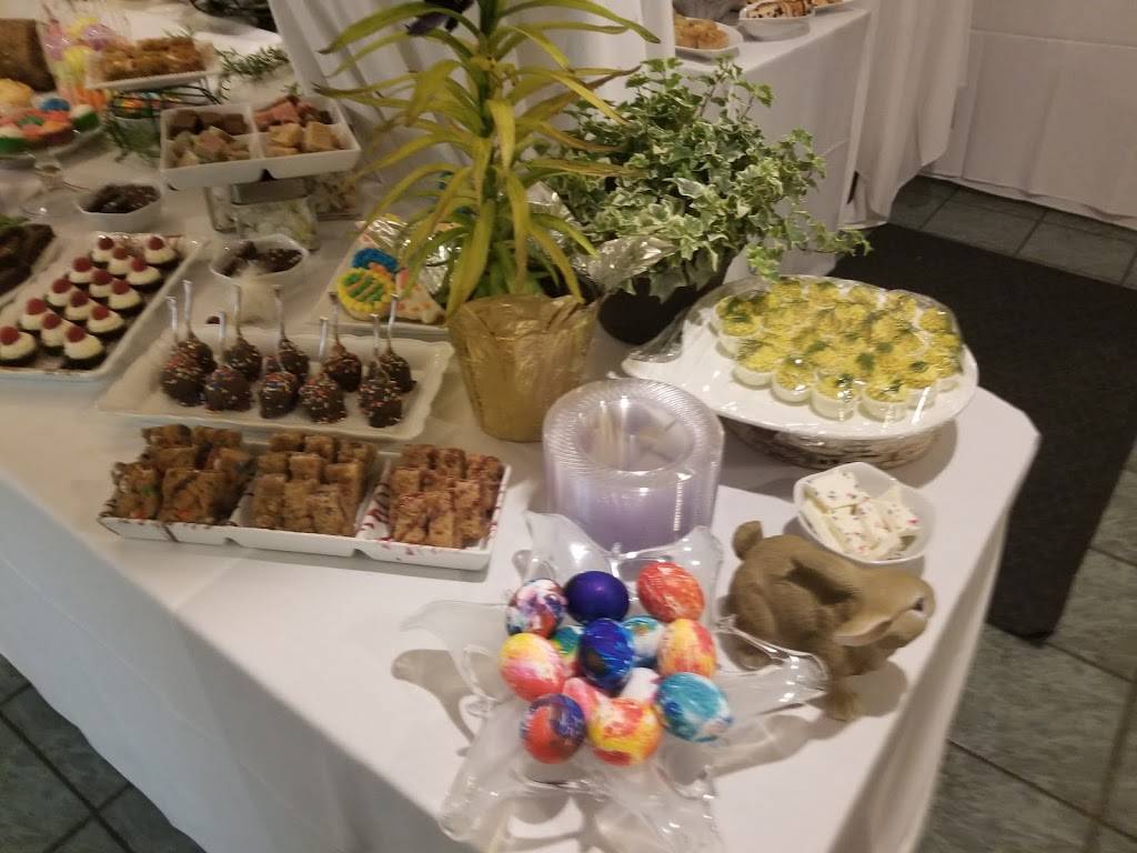 Robinhill Restaurant | restaurant | 16499, 16441 Old U.S. 27, Lansing, MI 48906, USA | 5173720217 OR +1 517-372-0217