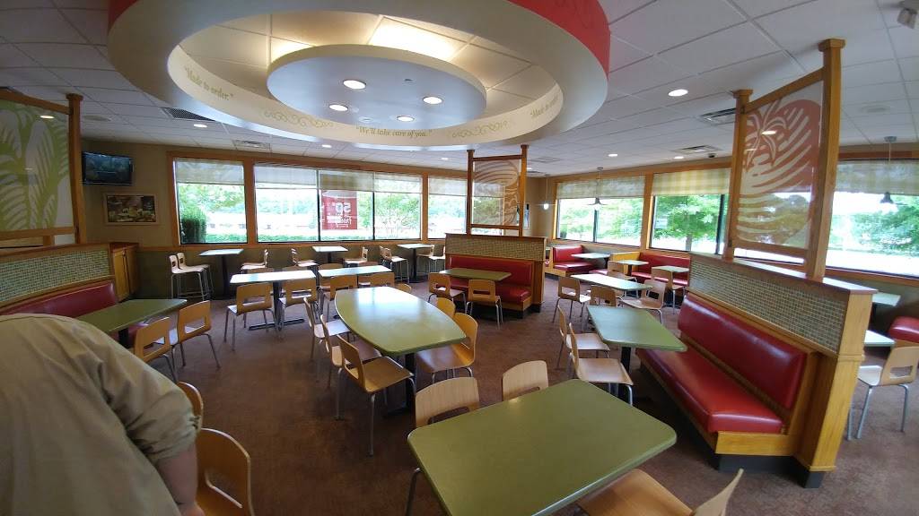 Wendys | restaurant | 3710 Battleground Plaza, Greensboro, NC 27410, USA | 3365453235 OR +1 336-545-3235