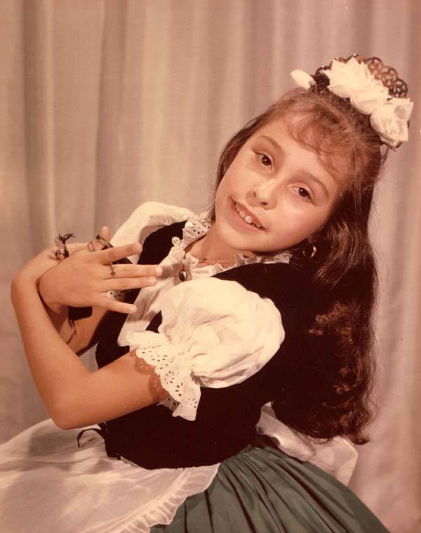 Carolina Lugo & Carolé Acuña Ballet Flamenco & Dance Classes | restaurant | 2040 N Broadway, Walnut Creek, CA 94596, USA | 9259397850 OR +1 925-939-7850