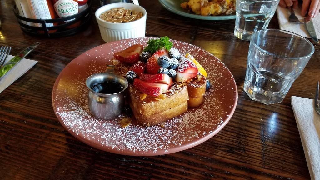 Berkeley Social Club | restaurant | 2050 University Ave, Berkeley, CA 94704, USA | 5109005858 OR +1 510-900-5858