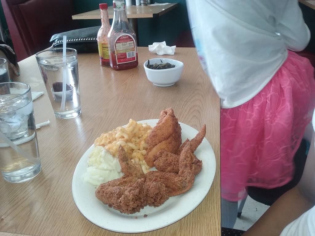 Granny-Bs | restaurant | 2632 W 71st St, Chicago, IL 60629, USA | 7739254491 OR +1 773-925-4491