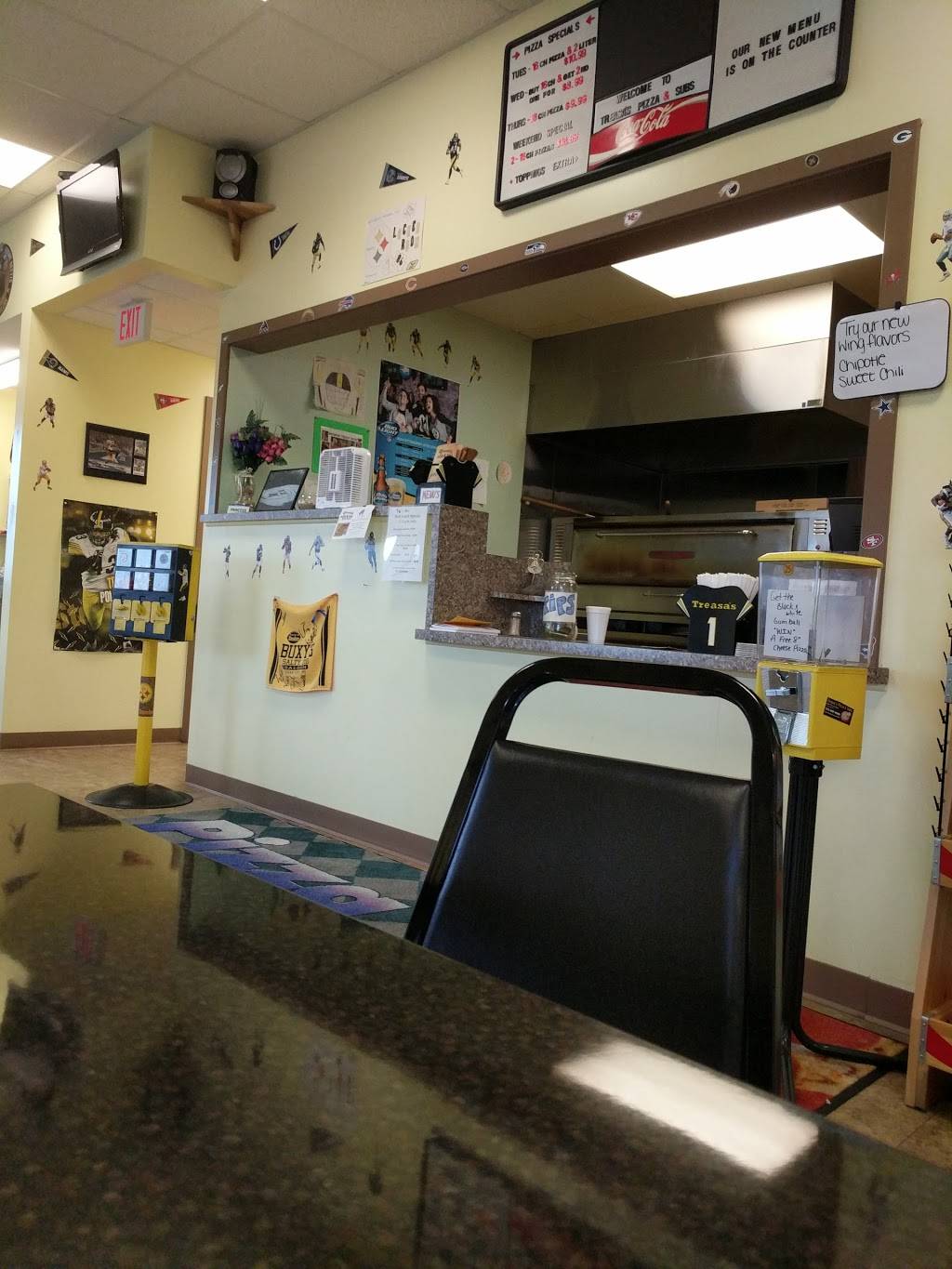 Treasas Pizza & Subs | restaurant | 2564 Delta Rd, Brogue, PA 17309, USA | 7179279545 OR +1 717-927-9545