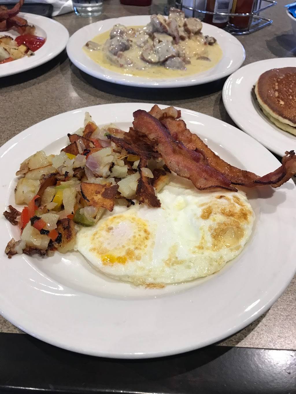 Birdies Grill | restaurant | 630 S Almansor St, Alhambra, CA 91801, USA | 6265704600 OR +1 626-570-4600