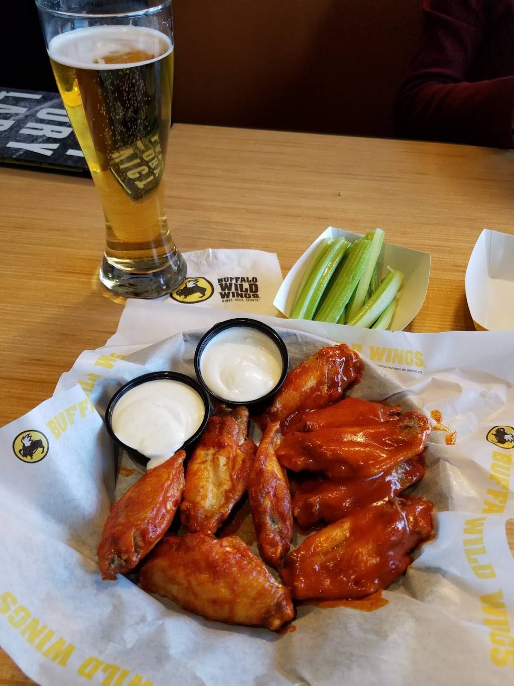 Buffalo Wild Wings | restaurant | 167 US 9 South, Morganville, NJ 07751, USA | 7323346050 OR +1 732-334-6050