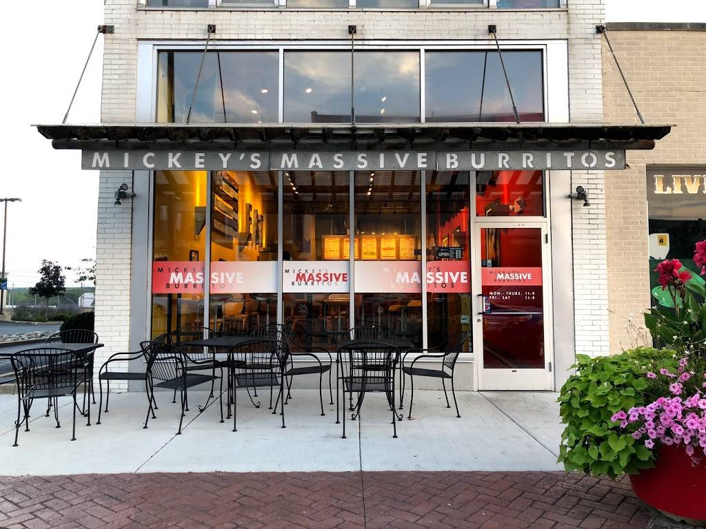 Mickeys Massive Burritos | restaurant | 620 1st St, Lasalle, IL 61301, USA | 8152201599 OR +1 815-220-1599