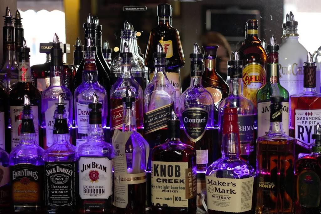 The Port Public House | restaurant | 1229 Hull St, Baltimore, MD 21230, USA | 4102446442 OR +1 410-244-6442