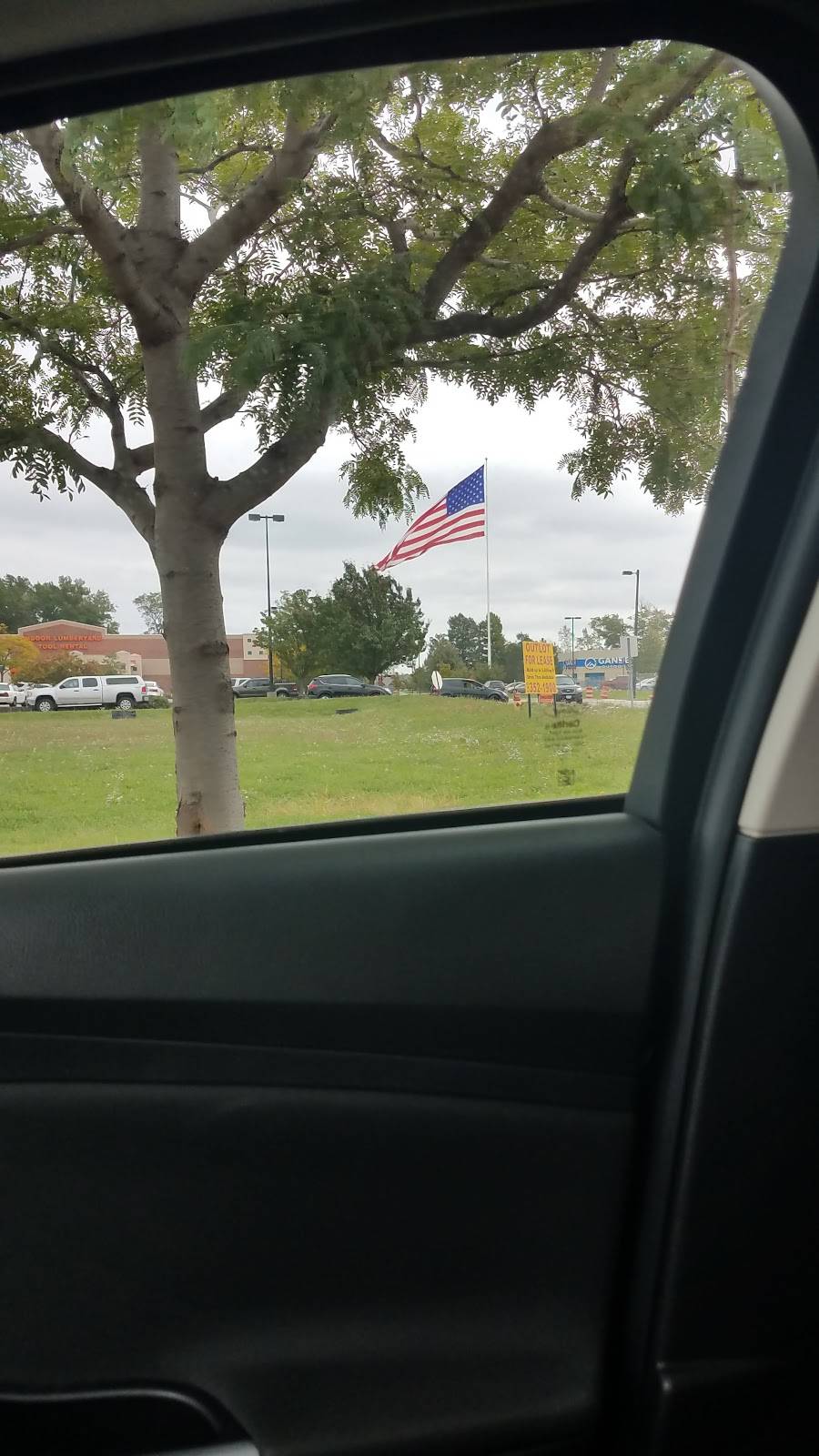 DQ Grill & Chill Restaurant | restaurant | 9575 Diamond Centre Dr, Mentor, OH 44060, USA | 4403543004 OR +1 440-354-3004