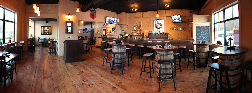 Little Tap House | restaurant | 106 High St, Portland, ME 04101, USA | 2077474089 OR +1 207-747-4089