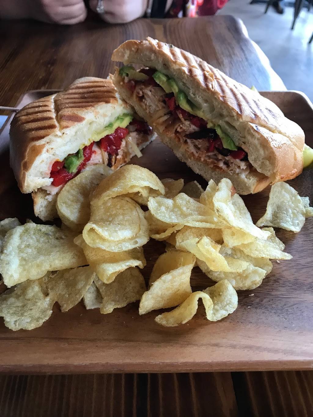 Brews Brothers | restaurant | 5140 Lankershim Blvd, North Hollywood, CA 91601, USA | 8183086208 OR +1 818-308-6208