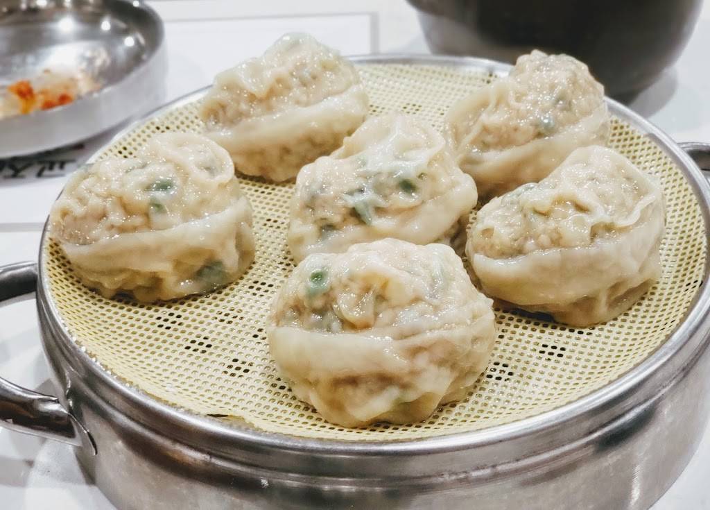 명동교자칼국수 MyeongdongGyoza Kalguksu | restaurant | 7117 Bathurst St #106, Thornhill, ON L4J 2J6, Canada | 9055973911 OR +1 905-597-3911