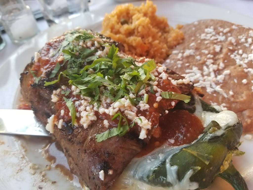 Cyclone Anayas Mexican Kitchen | restaurant | 20 Waterway Ave #120, The Woodlands, TX 77380, USA | 2814195771 OR +1 281-419-5771