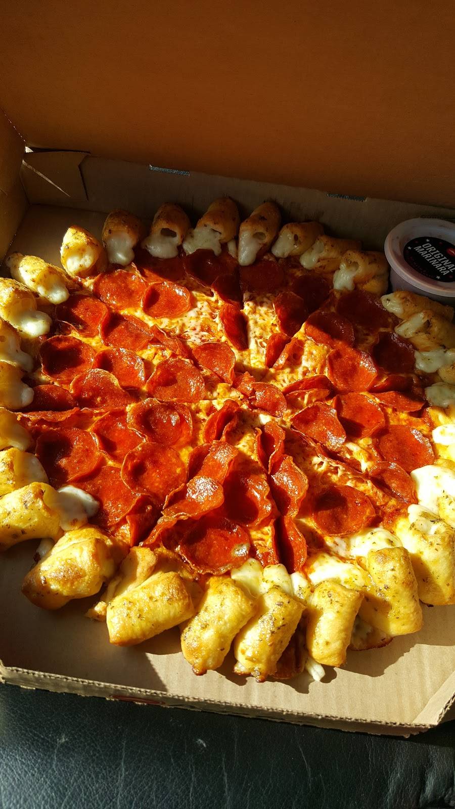 Pizza Hut | restaurant | 4830 Rosecrans Ave, Hawthorne, CA 90250, USA | 3109788100 OR +1 310-978-8100