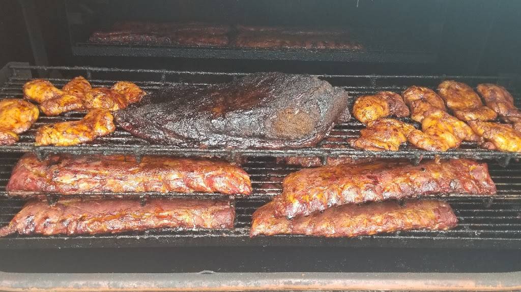 Lauras BBQ | restaurant | 76 Shore Rd, Glen Cove, NY 11542, USA | 5167151500 OR +1 516-715-1500