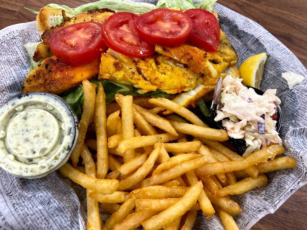 Paradise Grille & Pub | restaurant | 2400 S Ridgewood Ave, South Daytona, FL 32117, USA | 3862655944 OR +1 386-265-5944