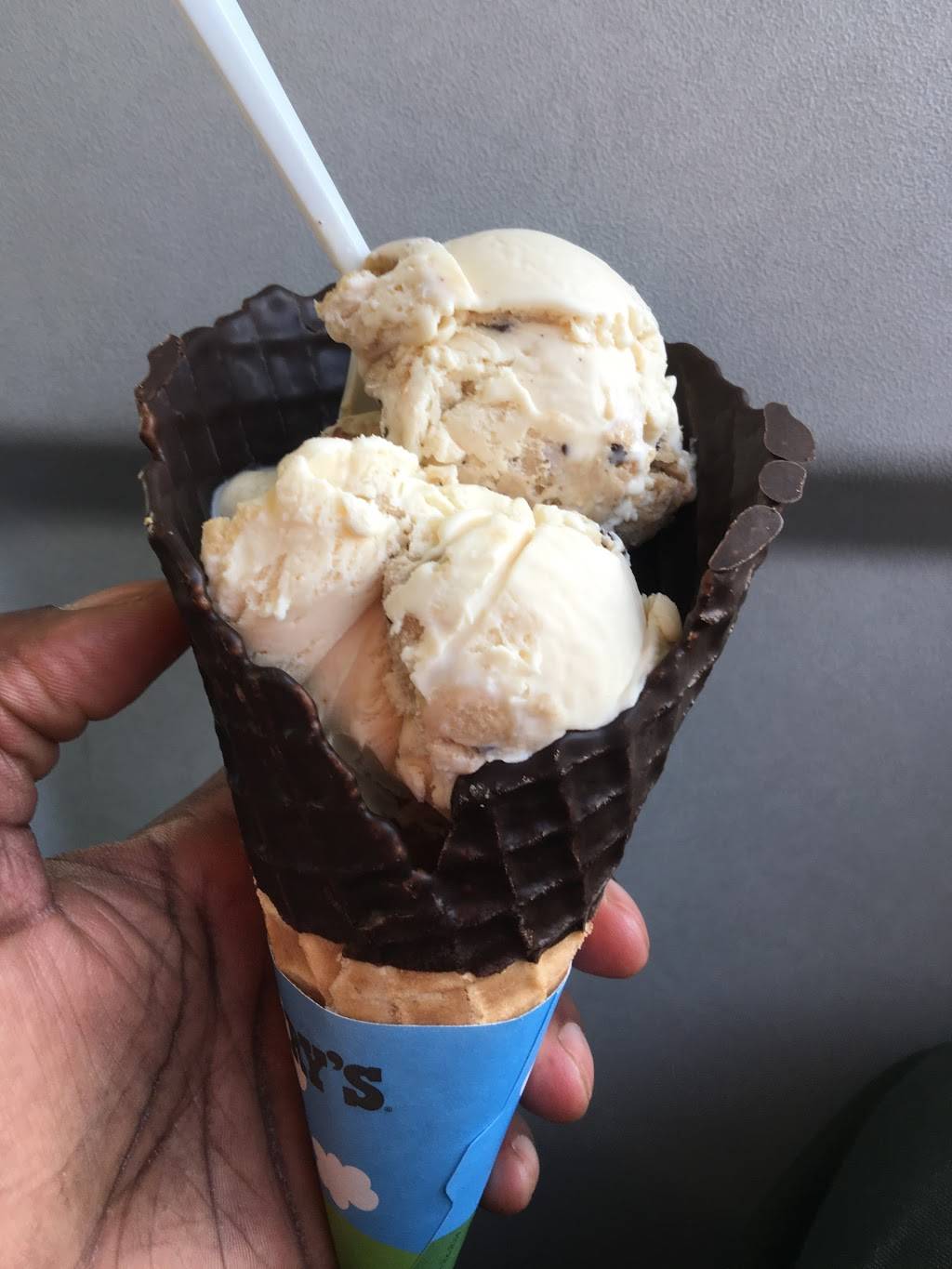 Ben & Jerrys | bakery | 800 N Alameda St, Los Angeles, CA 90012, USA | 2136252665 OR +1 213-625-2665