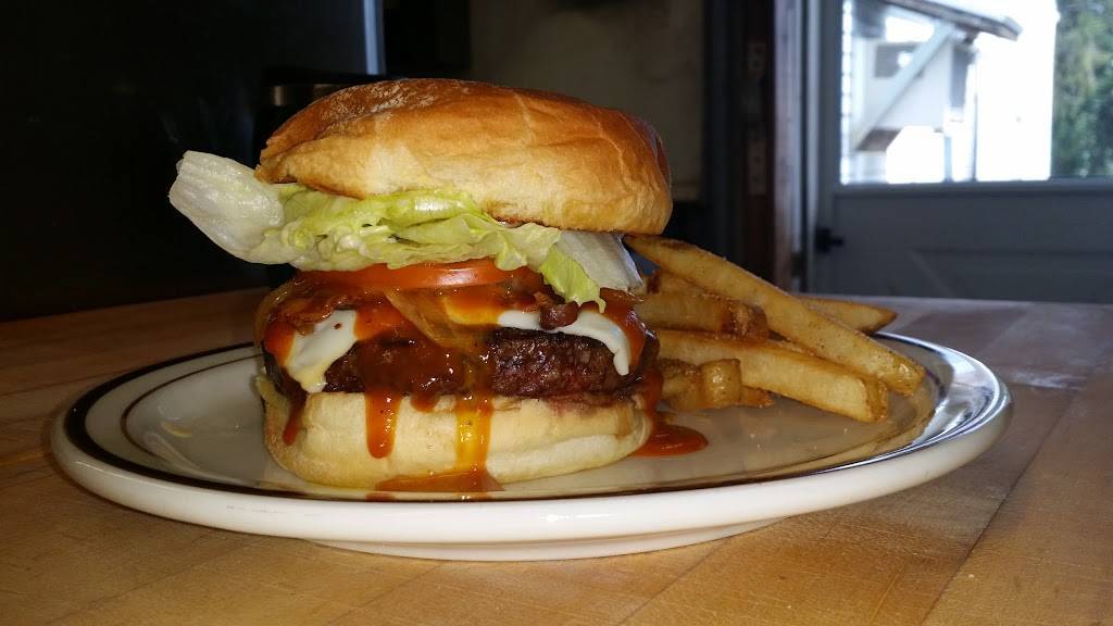 Muhleisens | restaurant | 60 N Main St, Almond, NY 14804, USA | 6072768811 OR +1 607-276-8811