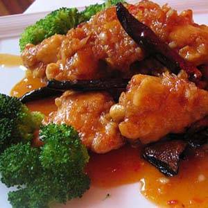 Little Chopsticks III | restaurant | 4171 N Main St, Fall River, MA 02720, USA | 5086799610 OR +1 508-679-9610