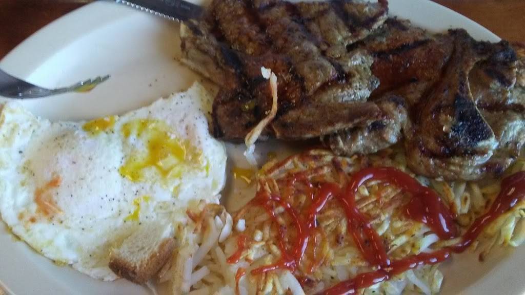 Luis Burgers | restaurant | 1565 White Ln, Bakersfield, CA 93307, USA | 6613974080 OR +1 661-397-4080