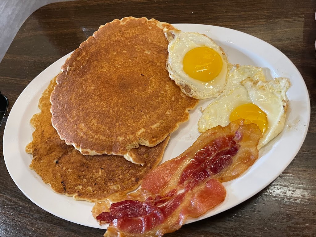 Ranch House Grille | restaurant | 819 N Navajo Dr, Page, AZ 86040, USA | 9286451420 OR +1 928-645-1420