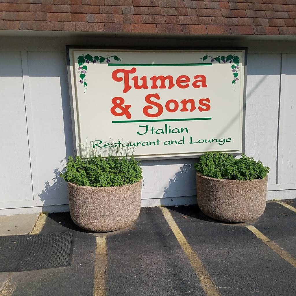 Tumea & Sons | restaurant | 1501 SE 1st St, Des Moines, IA 50315, USA | 5152827976 OR +1 515-282-7976