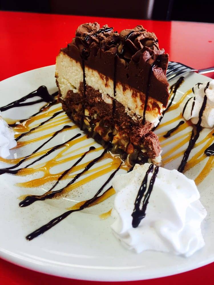 BiG ALS Pizzeria | bakery | 6044 Atlantic Blvd, Maywood, CA 90270, USA | 3236394241 OR +1 323-639-4241