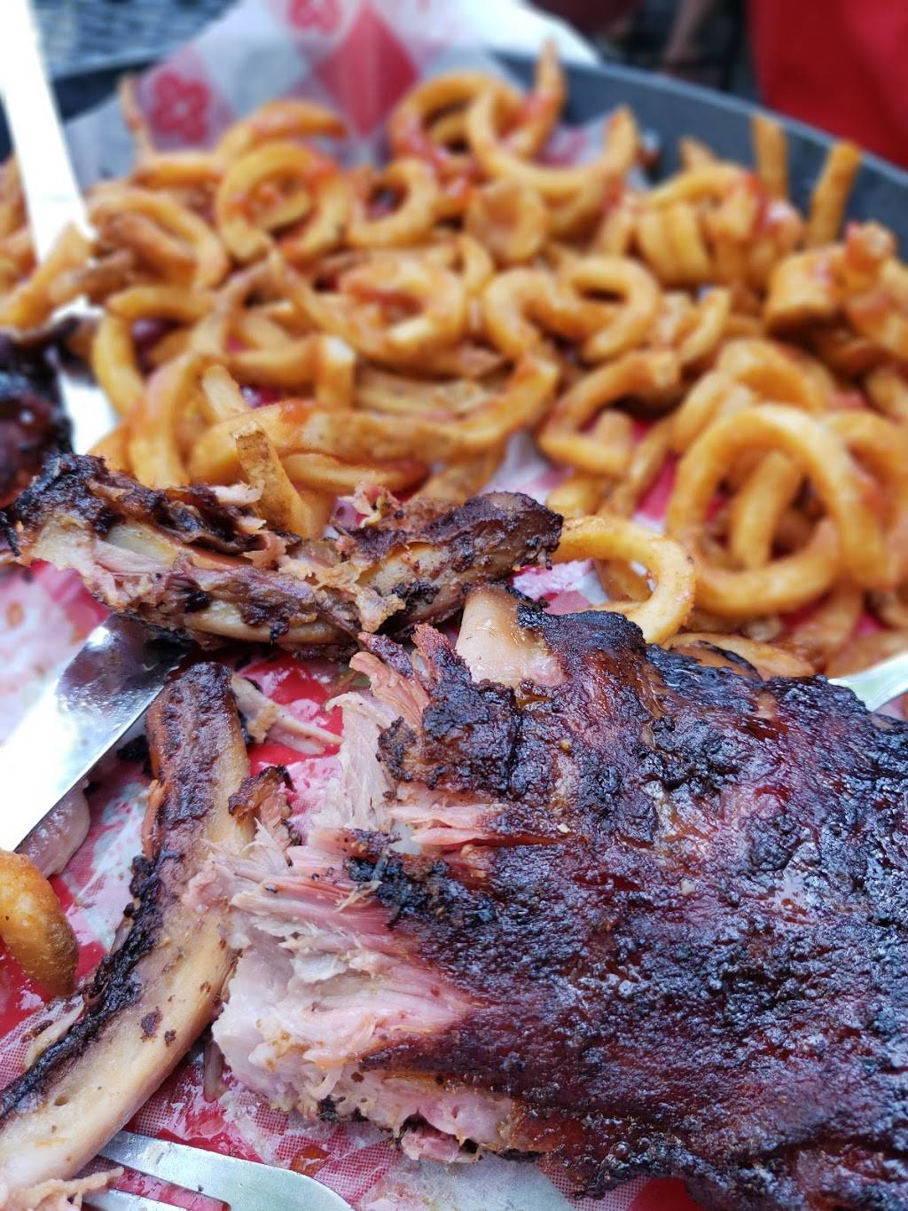 Bandito Barneys Beach Club | restaurant | 10 N River St, East Dundee, IL 60118, USA | 8474267300 OR +1 847-426-7300