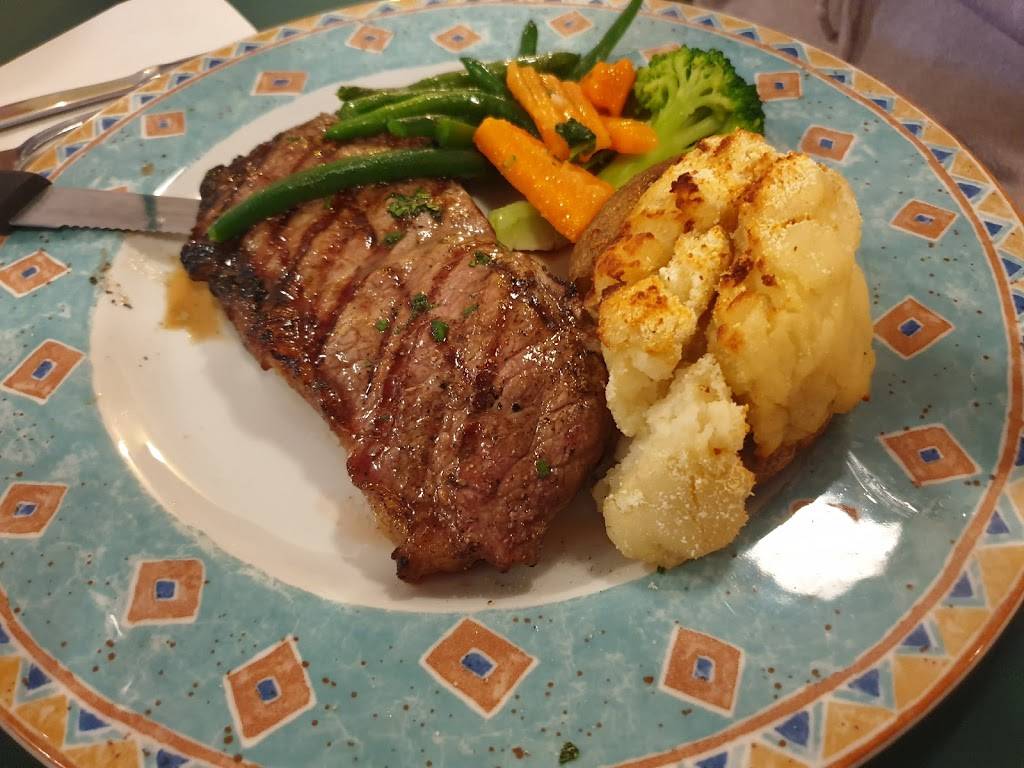 Cookhouse Bistro Inc | restaurant | 787 Old Hwy 8, Lynden, ON L0R 1X0, Canada | 5196472012 OR +1 519-647-2012