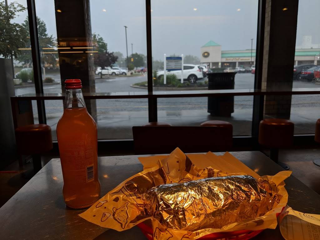 Chipotle Mexican Grill | restaurant | 450 Hackensack Ave, Hackensack, NJ 07601, USA | 2013431408 OR +1 201-343-1408