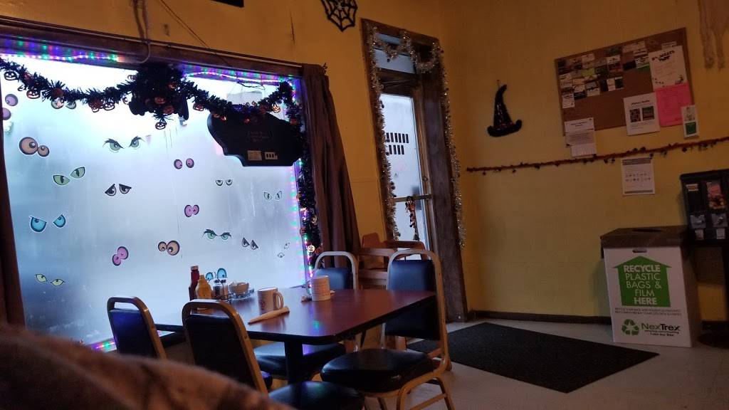 Fountain Cafe | restaurant | 129 W Main St, Fordland, MO 65652, USA | 4177671142 OR +1 417-767-1142