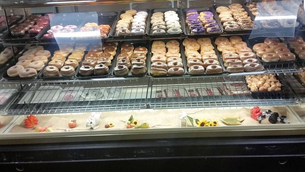 Main Street Donuts | restaurant | 606 W Main St, Ottumwa, IA 52501, USA | 6416827777 OR +1 641-682-7777