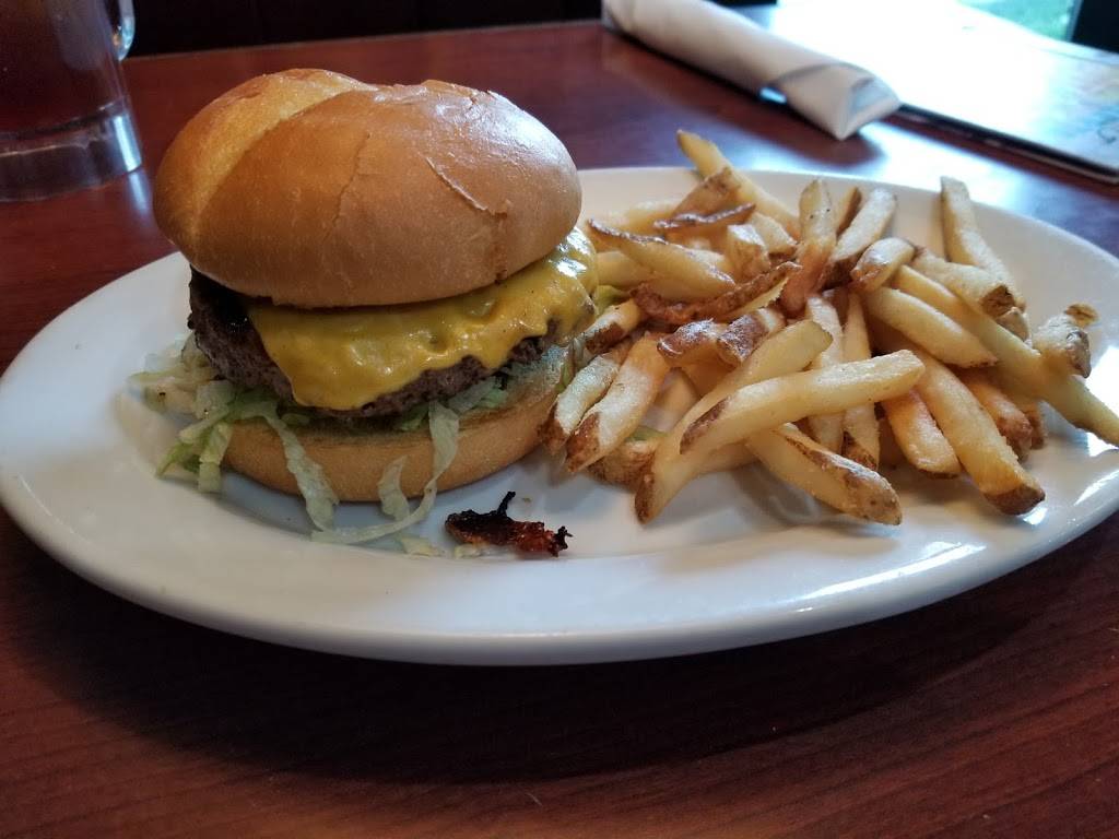 Ruby Tuesday | restaurant | 201 Commerce Dr, Elizabethtown, KY 42701, USA | 2707691513 OR +1 270-769-1513