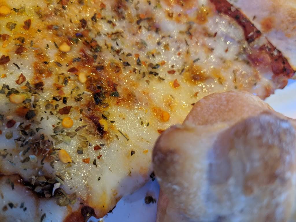 Carlos Pizza Oven | restaurant | 435 Osborn Ave, Riverhead, NY 11901, USA | 6313692010 OR +1 631-369-2010