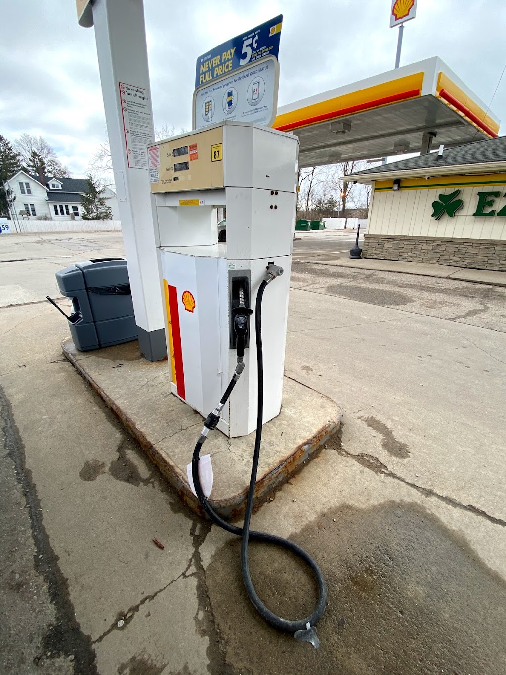 Shell | restaurant | 3968 N Mission Rd, Rosebush, MI 48878, USA | 9894332951 OR +1 989-433-2951