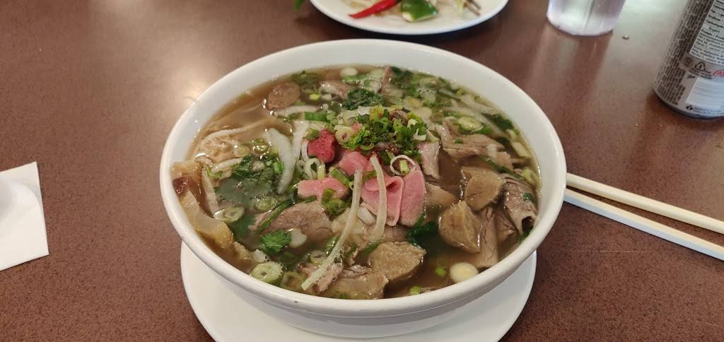 Made Pho You | restaurant | 130 Queenston Rd, Hamilton, ON L8K 1G6, Canada | 9055490393 OR +1 905-549-0393