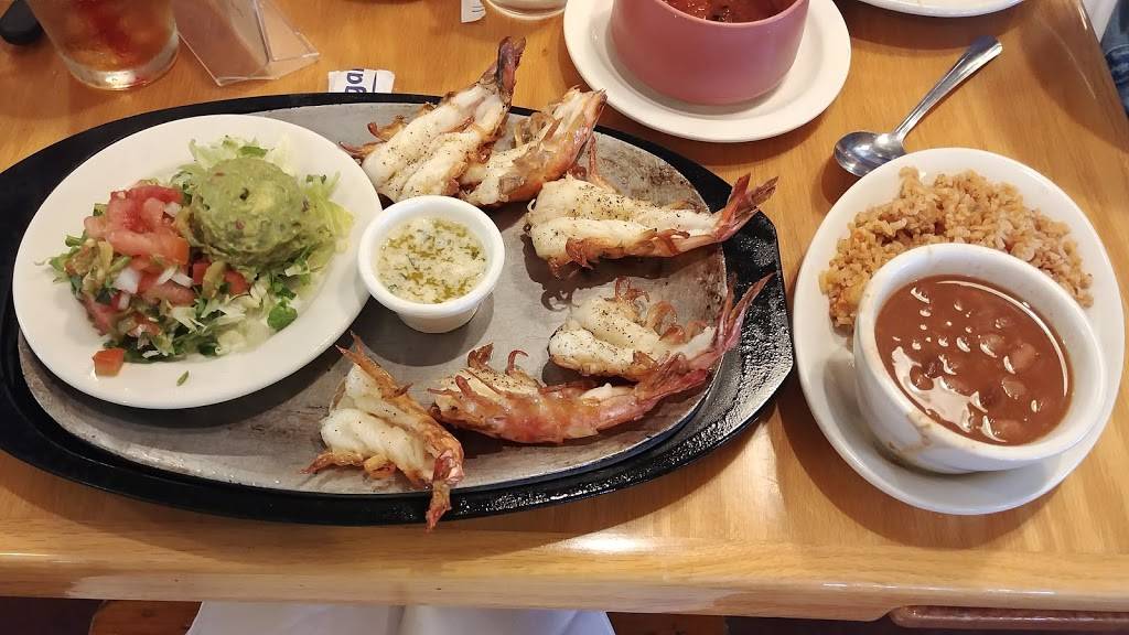 Anchos Southwest Grill & Bar | restaurant | 10773 Hole Ave, Riverside, CA 92505, USA | 9513520240 OR +1 951-352-0240