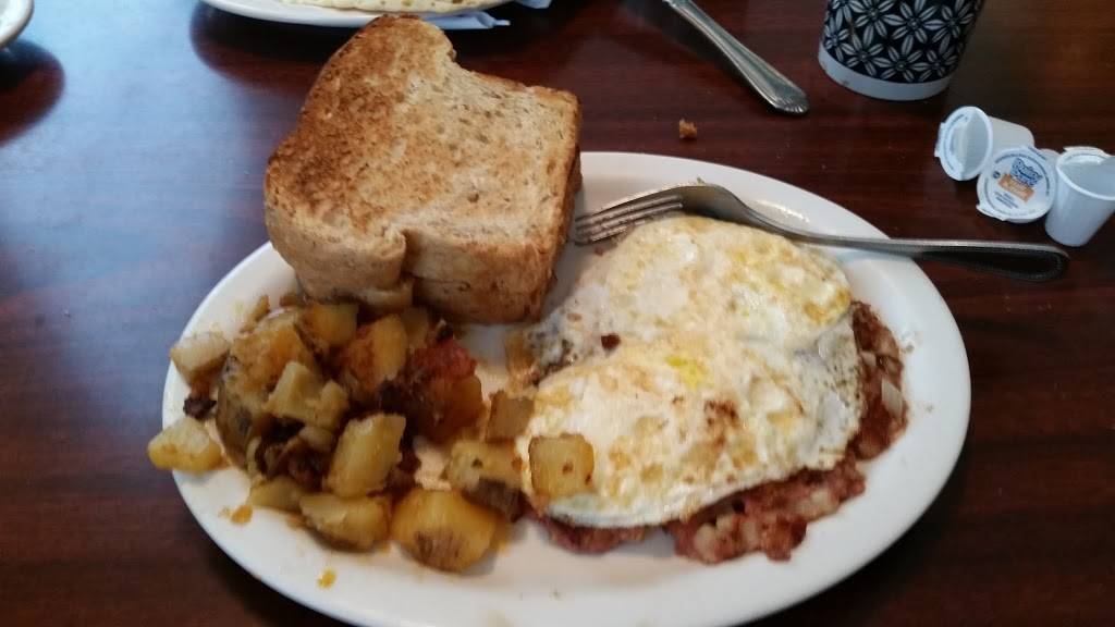 Hotcakes Family Restaurant | restaurant | 238 S Main St, East Windsor, CT 06088, USA | 8606239969 OR +1 860-623-9969