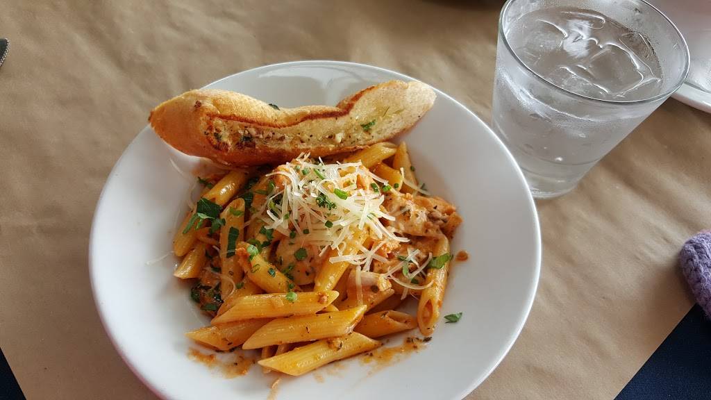 Boathouse at Hendrys Beach | restaurant | 2981 Cliff Dr, Santa Barbara, CA 93109, USA | 8058982628 OR +1 805-898-2628