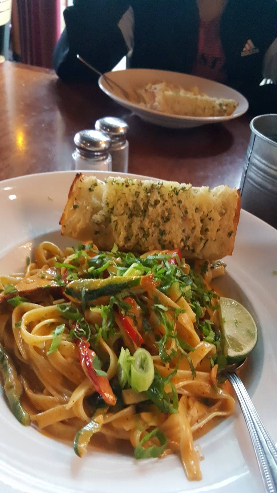 Paesanos | restaurant | 139 G St, Davis, CA 95616, USA | 5307588646 OR +1 530-758-8646