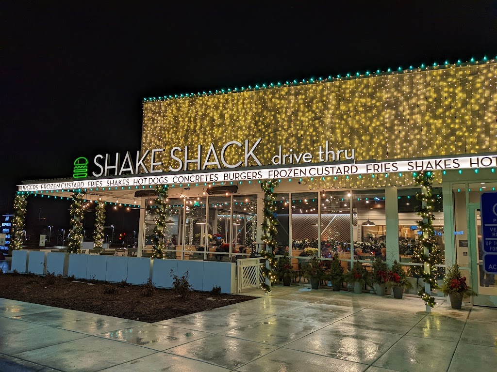 Shake Shack | restaurant | 12351 Elm Creek Blvd N, Maple Grove, MN 55369, USA | 7633198567 OR +1 763-319-8567