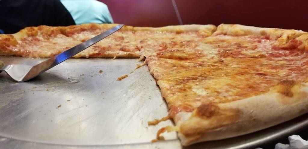 Pizza D-LUX | restaurant | 6810 Shoppes at Plantation Dr, Fort Myers, FL 33912, USA | 2392783589 OR +1 239-278-3589