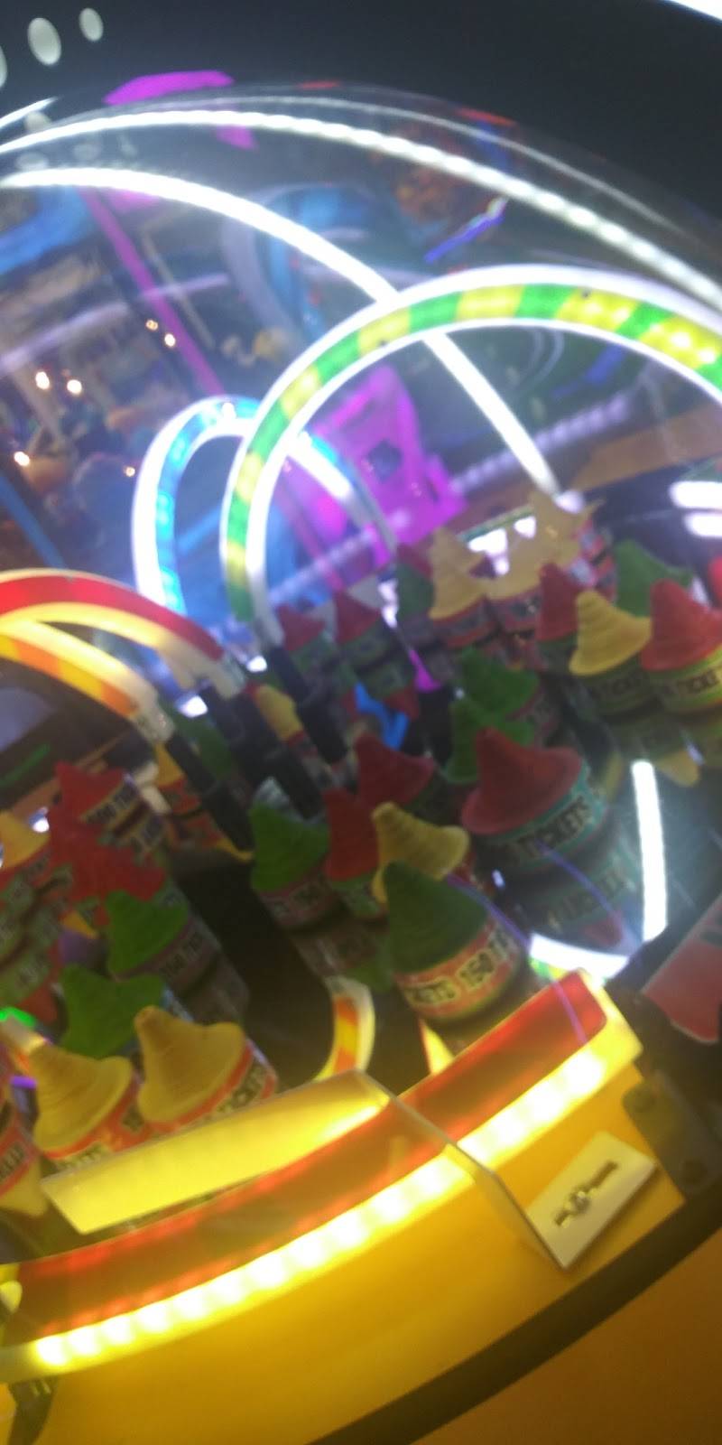 Main Event Avon | restaurant | 35605 Chester Rd, Avon, OH 44011, USA | 4403980611 OR +1 440-398-0611