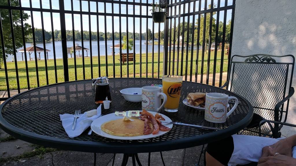 Lake Lorelei Restaurant | restaurant | 586 Lorelei Dr, Fayetteville, OH 45118, USA | 5138754992 OR +1 513-875-4992