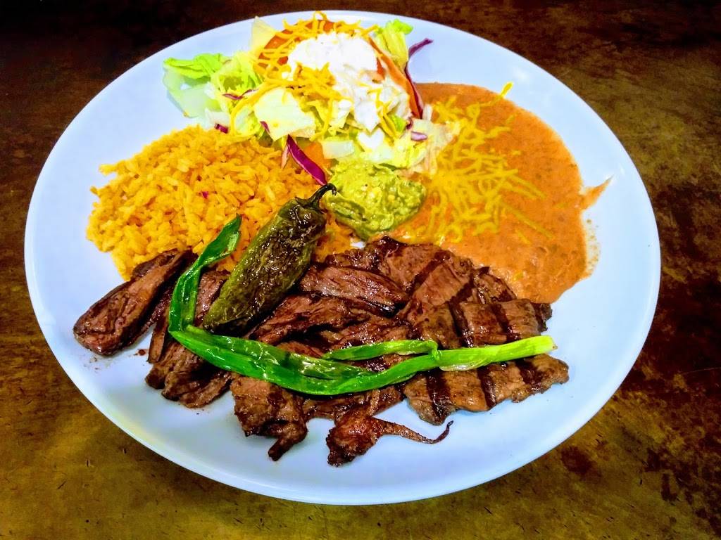Taqueria Los Cazadores | restaurant | 19559 Viking Ave NW, Poulsbo, WA 98370, USA | 3607796336 OR +1 360-779-6336
