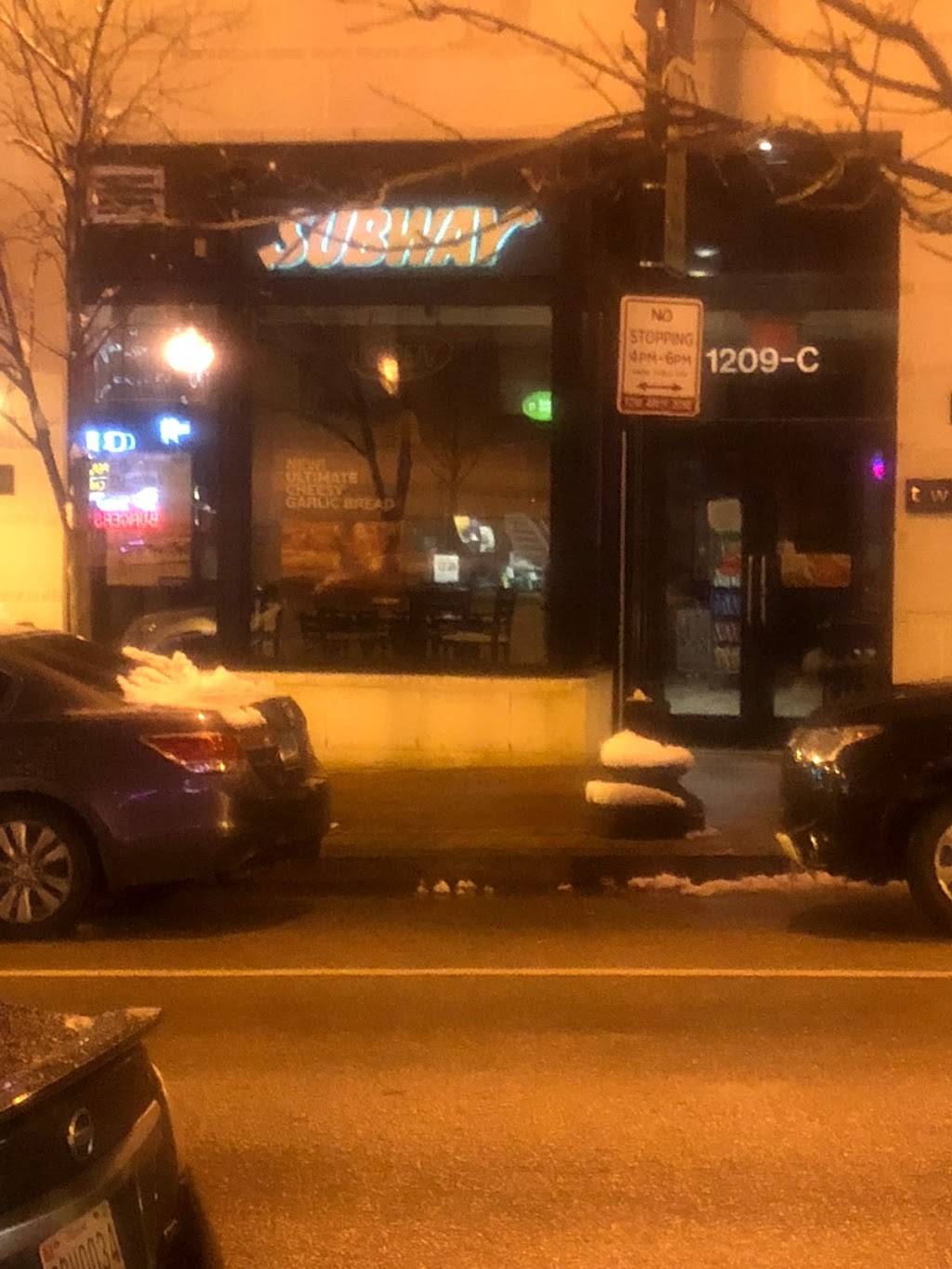 Subway | restaurant | 827 N Charles St, Baltimore, MD 21201, USA | 4102441468 OR +1 410-244-1468