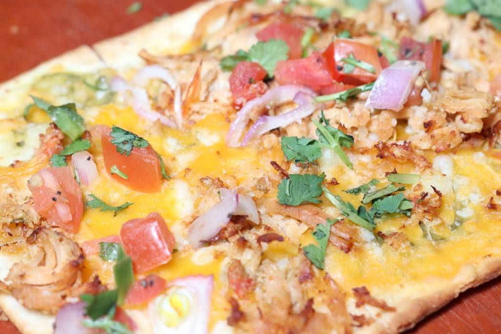 Bar Louie | night club | 3100 Vandercar Way, Cincinnati, OH 45209, USA | 5133511453 OR +1 513-351-1453